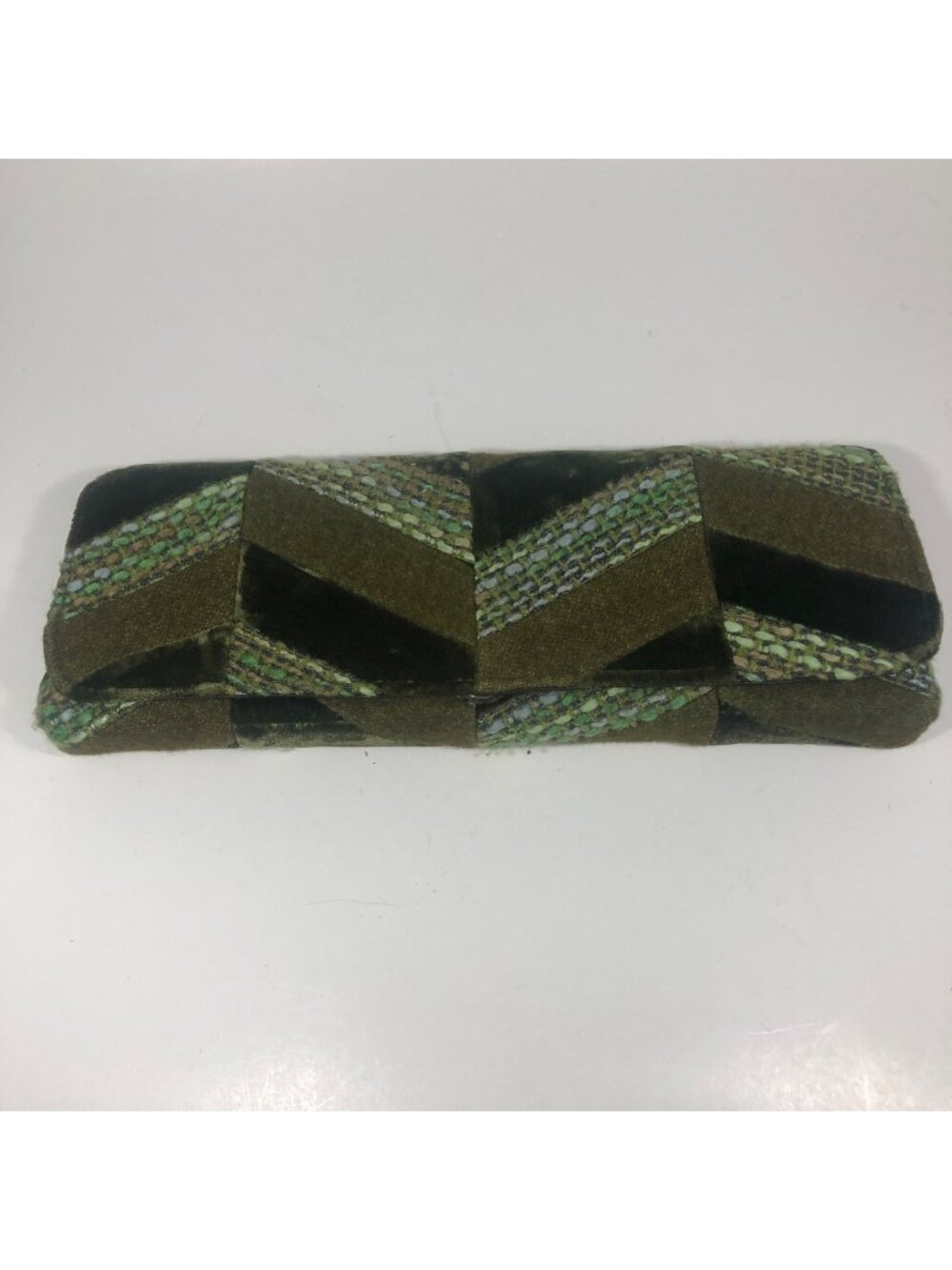 Shiraleah Fold Over Clutch Green Mixed Fabrics Lined Snap Closure Purse